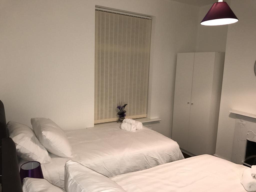 Fantastic House With Amenities Apartment Kingston upon Hull ภายนอก รูปภาพ